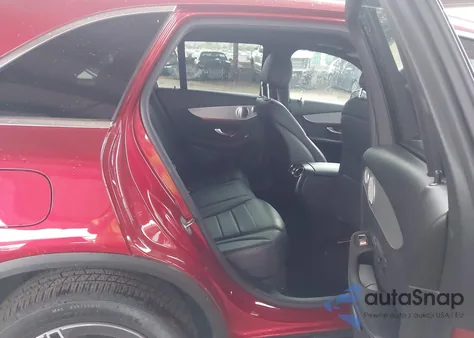 2020 Mercedes-Benz Glc 300 z USA, uszkodzony, nr VIN WDC0G8DB0LF726295